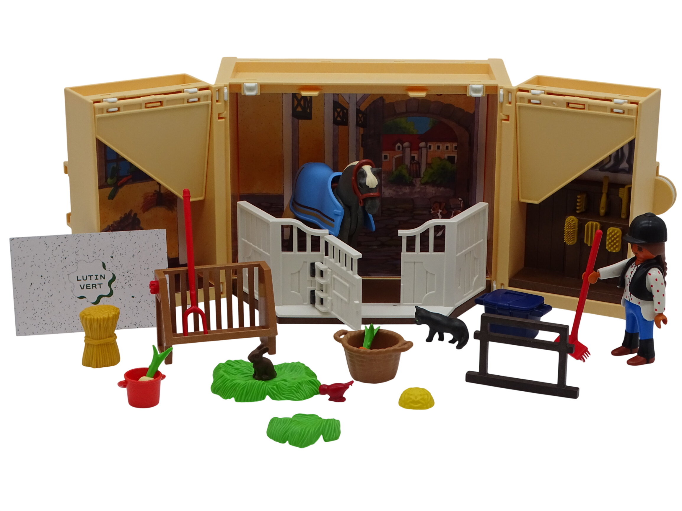 Acheter Playmobil 5418 « Country Coffre Écurie » d'occasion PLAYMOBIL - Dès 4 ans | Ref 13077 Très bon état - 26,00 € Playmobil 5418 « Country Coffre Écurie » d'occasion PLAYMOBIL - Dès 4 ans | Ref 13077 Très bon état - reconditionné disponible sur Label Emmaüs